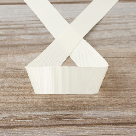 Лента репсовая SAFISA, 25 мм, 25 м, цвет 03 молочный. Арт 350-25мм-03