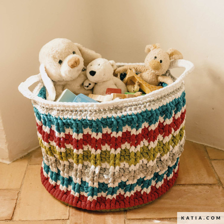 Журнал с моделями по пряже Katia SS HOME 4. Арт 6288