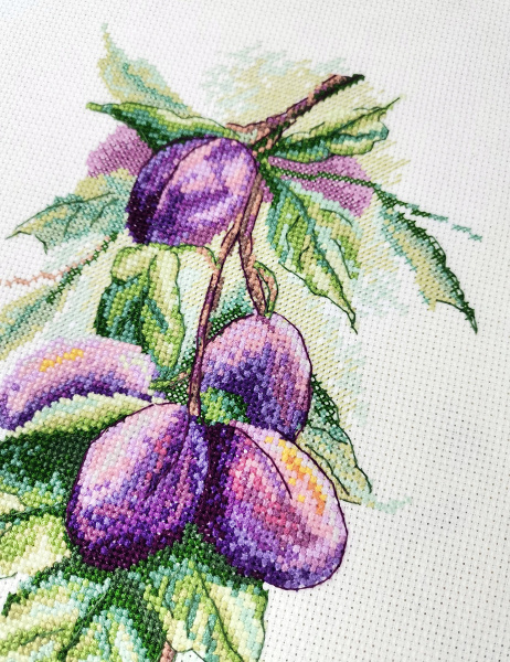 Набор для вышивания "Аромат слив". Арт 04.009.13