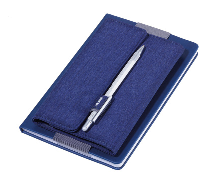 Кейс-органайзер TROIKA для проездных документов с магнитной застежкой. Арт TRV55/DB