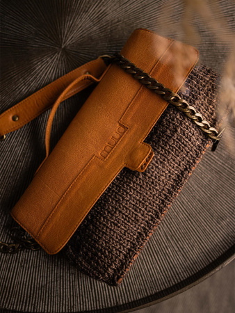 Крышка "Callie" для сумки с ручкой и пришивной кнопкой Rich Brown. Арт QB-4458/Rich Brown