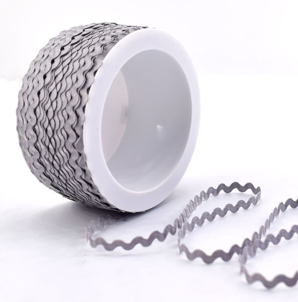 Тесьма PEGA тип вьюнчик, жемчужно-серый, 6,4 мм. Арт 841510421A1001