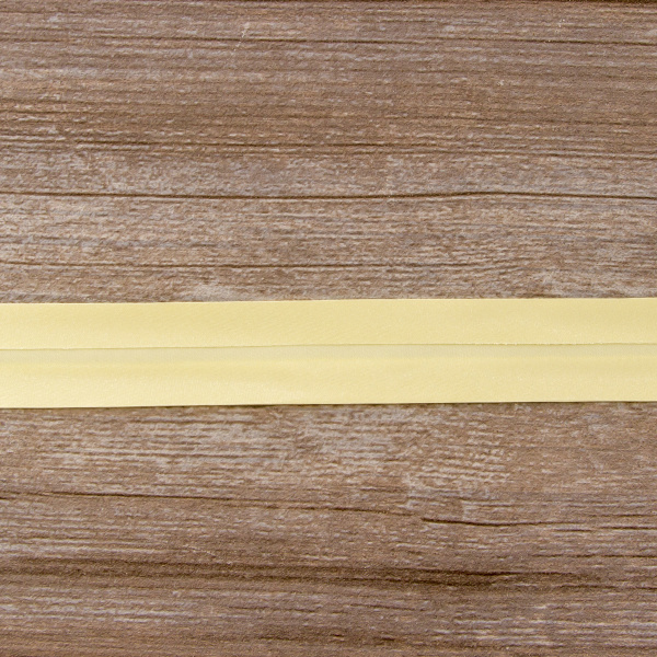 Косая бейка атласная 30 мм, 25 м, цвет 10, шампань. Арт 6260-30мм-10            