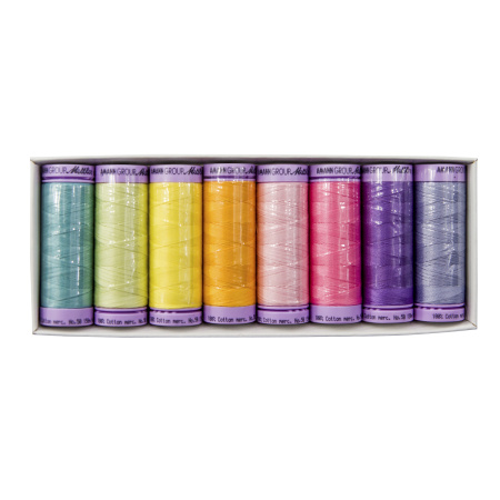 Набор с нитками Silk Finish  "Оттенки Весны" в подарочной упаковке, 8 катушек. Арт SFC8SPRING-KIT