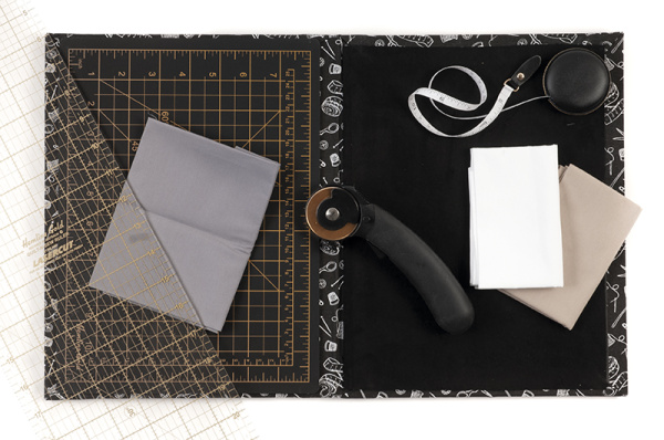 Мульти-мат для пэчворка 4-в-1, размер 30 х 24 х 2,5 см, цвет чёрный. Арт 4089.584.HG