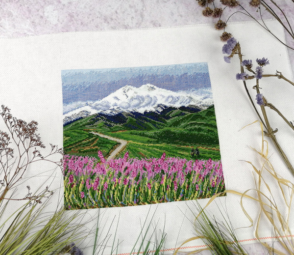 Набор для вышивания "Царь Эльбрус". Арт 02.011.07