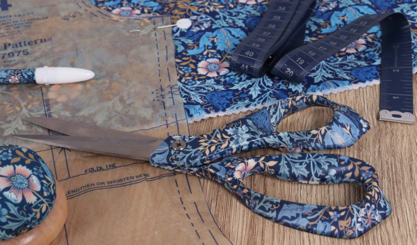 Маркер для разметки на ткани, линия 1 мм, цвет голубой, смываемый водой. Арт HGC295.01