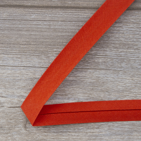 Косая бейка хлопок/полиэстер 20 мм, 25 м, цвет 137, темно-оранжевый. Арт 6120-20мм-137