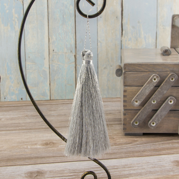 Кисть декоративная на шнуре, длина 150 мм, цвет серебряный. Арт KYL - 04-col.Silver