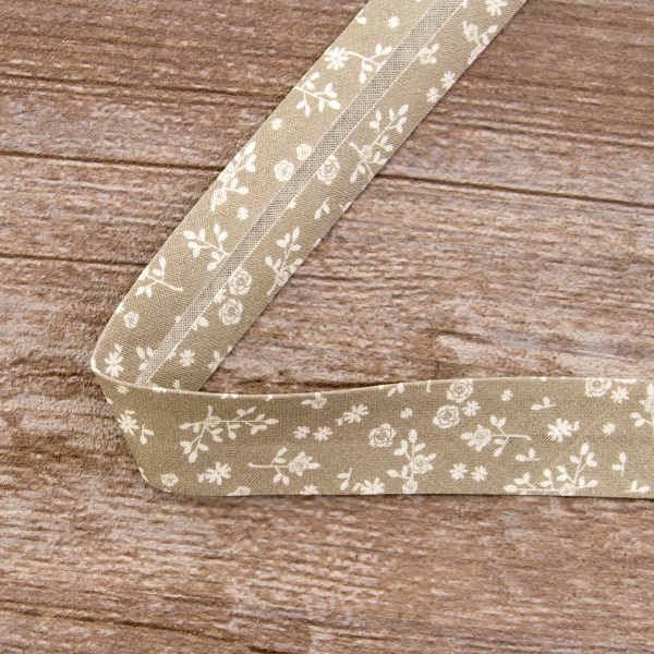 Косая бейка с рисунком SAFISA, арт.6628, 20 мм, 20 м, цвет 02. Арт 6628-20мм-02