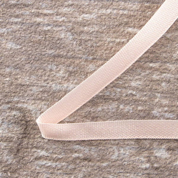 Лента для вышивания SAFISA на блистере, 4 мм, 5 м, цвет 83, нежно-розовый. Арт P111-4мм-83             