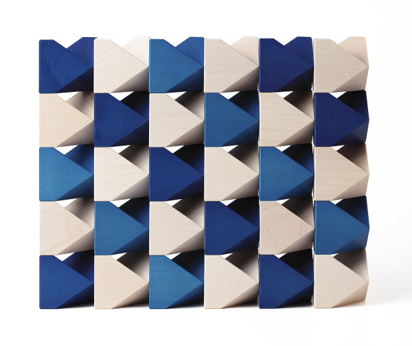 Конструктор дизайнерский NAEF CLASSIC "Tawa" 3+, натуральное дерево, цвет синий, 16 деталей. Арт 9421