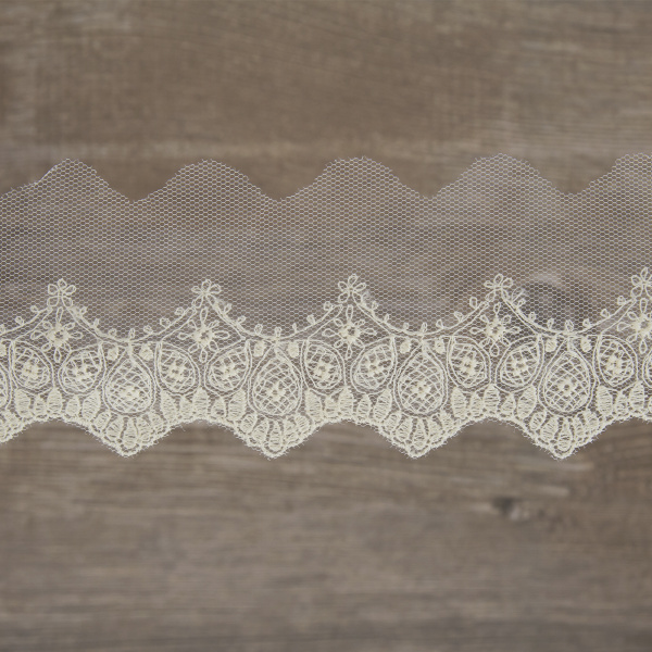 Вышивка на тюле, 51 мм, цвет экрю. Арт I659/02