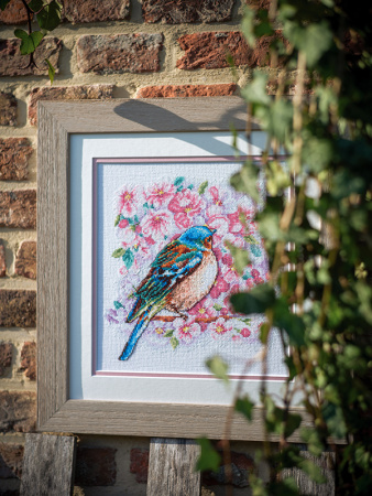 Набор для вышивания "Птица среди цветов". Арт PN-0147275