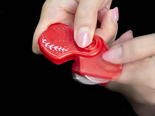 Нож раскройный круглый карманный, 28 мм, 25 шт. в пластиковом прикассовом стенде. Арт ER4107.DB