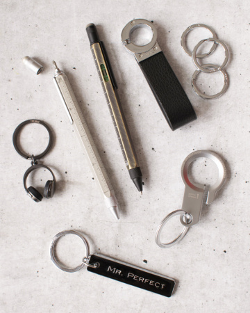 Брелок TROIKA. Арт KR8-02/LE