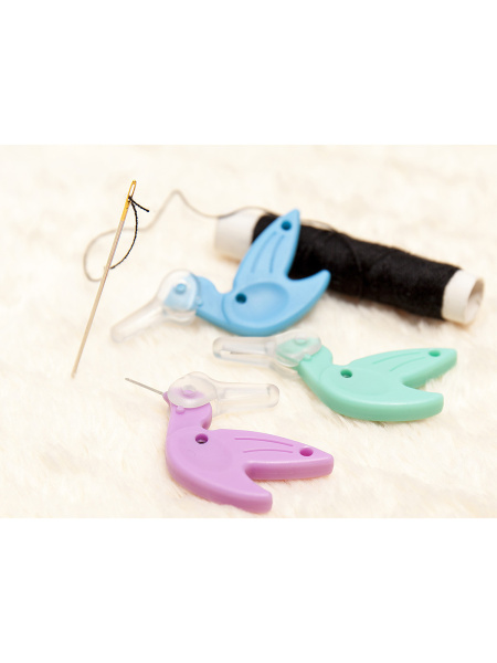 Нитевдеватель "Колибри", 36 шт. в прикассовом стенде.арт.DJ.236.HB