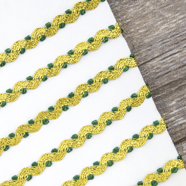 Тесьма PEGA тип вьюнчик люрекс, золото с зеленым, 7 мм. Арт 841519821DA705