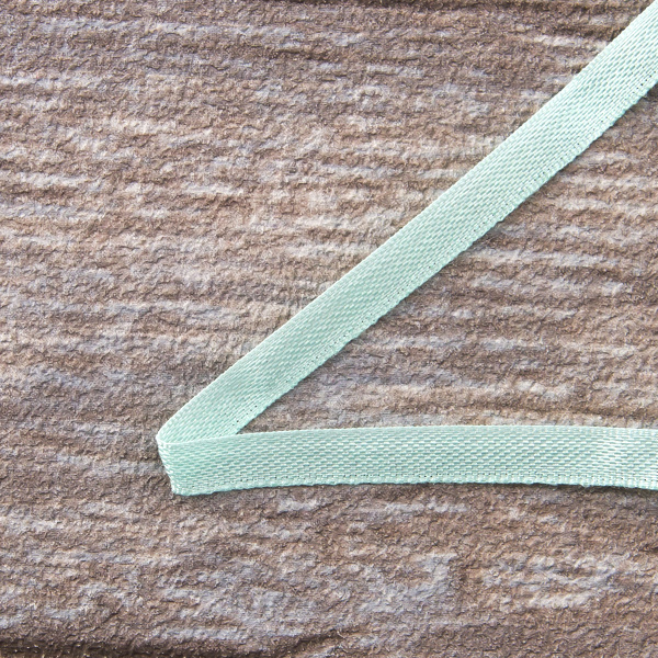 Лента для вышивания SAFISA на блистере, 4 мм, 5 м, цвет 53, мятный. Арт P111-4мм-53             