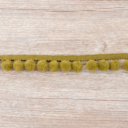 Тесьма с помпонами, диаметр 10 мм, цвет хаки. Арт PA-18-col.606