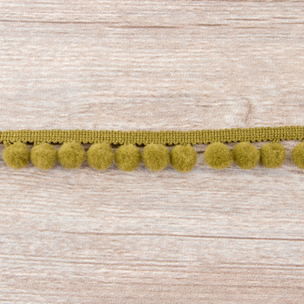 Тесьма с помпонами, диаметр 10 мм, цвет хаки. Арт PA-18-col.606