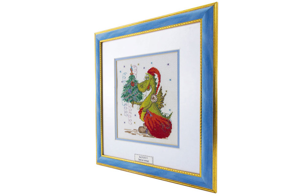 Вышитая картина "Такой же зеленый". Арт Модель 01.033.11