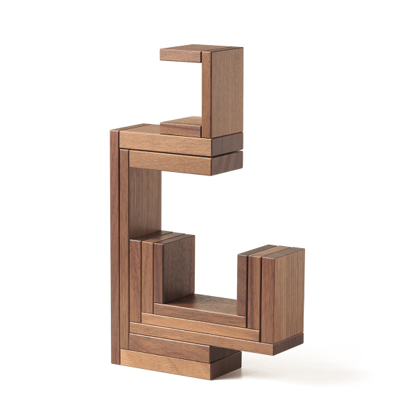 Конструктор дизайнерский NAEF CLASSIC "Corus" 6+, натуральное дерево ореха, 7 деталей. Арт 9427