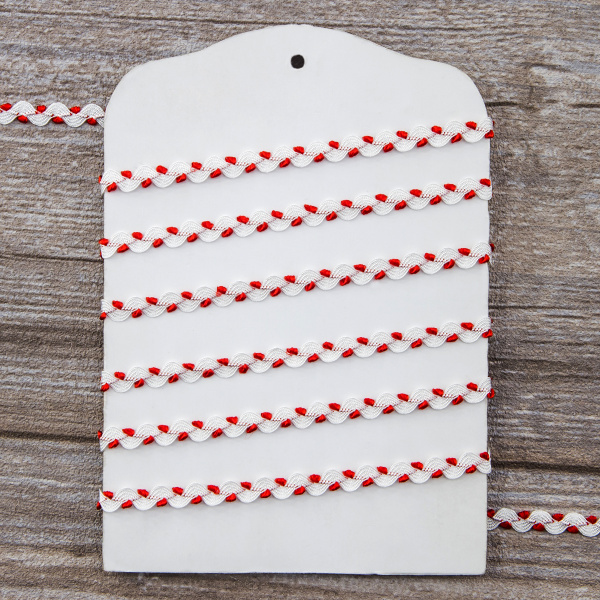 Тесьма PEGA тип вьюнчик, белый с красным, 7 мм. Арт 841512221DA003