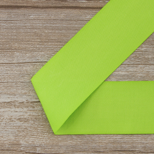 Лента репсовая SAFISA, 50 мм, 25 м, цвет 73 желто-зеленый. Арт 350-50мм-73