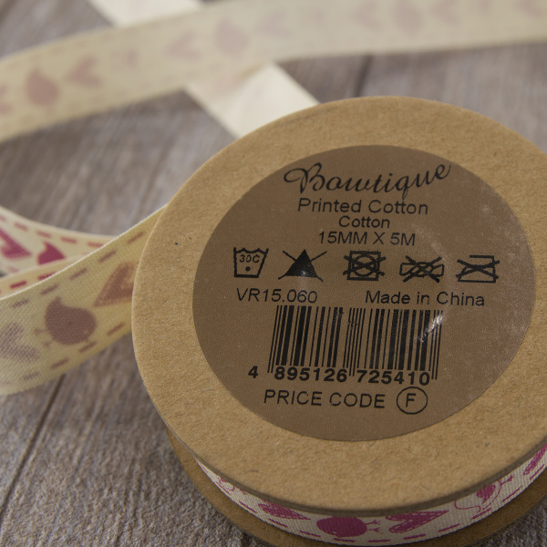 Лента хлопковая на картонноймини-катушке "Птички и подарки". Арт VR15.060