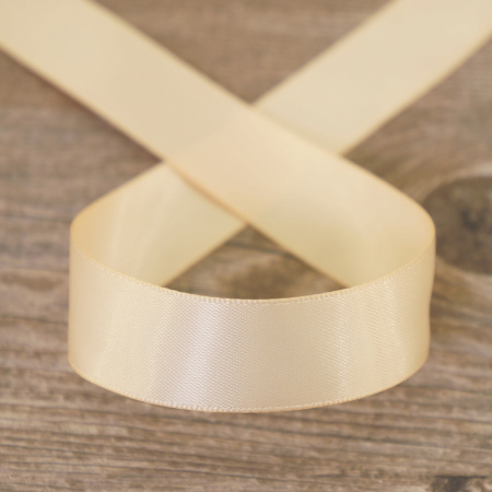 Лента атласная на картонной катушке, цвет золотой. Арт R10118/03