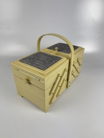 Шкатулка для рукоделия, бук, 3 этажа, светлый. Арт 31/151/1 