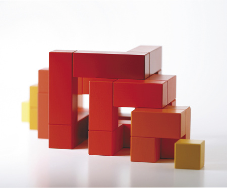 Конструктор дизайнерский NAEF CLASSIC "Cubicus" 6+, натуральное дерево, цвет красный, 10 деталей. Арт 9609.1