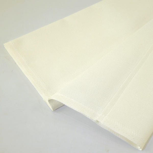 Канва Aida 14 ct, 54 нитей на 10 см, цвет №22. Арт 357/22