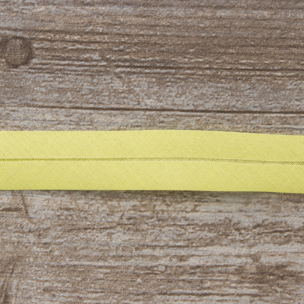 Косая бейка хлопок/полиэстер 20 мм, 25 м, цвет 109, лимонный. Арт 6120-20мм-109           