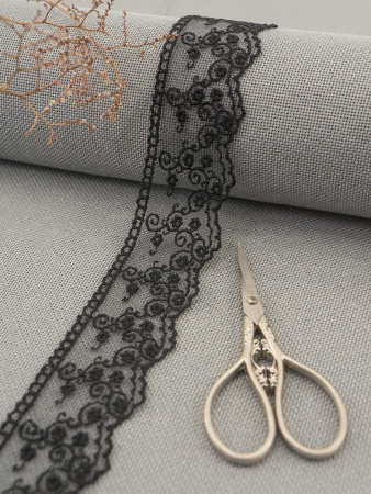 Кружево-вышивка на тюле, 42 мм, цвет черный, 100% полиэстер, 3,5 м. Арт T-2443.13