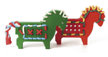 Игрушка детская дизайнерская NAEF BASIC "Schnurpfel-Pony" 3+, дерево, шнуры, цвет зеленый, 14,5 см. Арт 9706