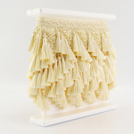 Тесьма с кисточками декоративная PASSAN цвет нежно-кремовый. Арт BPK - 019-col.PE - 80