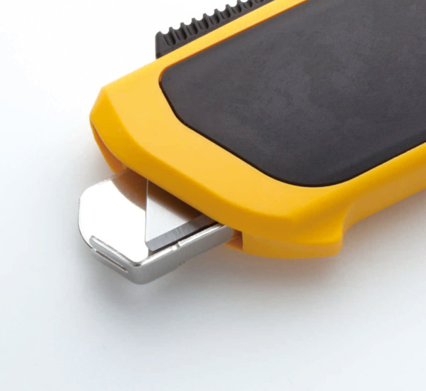 Нож универсальный с выдвижным лезвием и возвратной пружиной Olfa. Арт SK-6