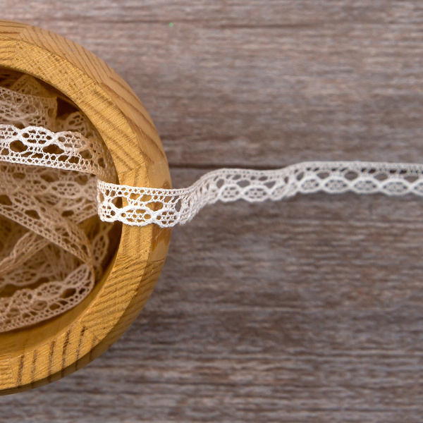 Мерсеризованное хлопковое кружево, 10 мм, цвет белый. Арт 3513/01