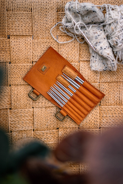 Органайзер для спиц и крючков "Carita K" Whisky. Арт QB-4733/Whisky