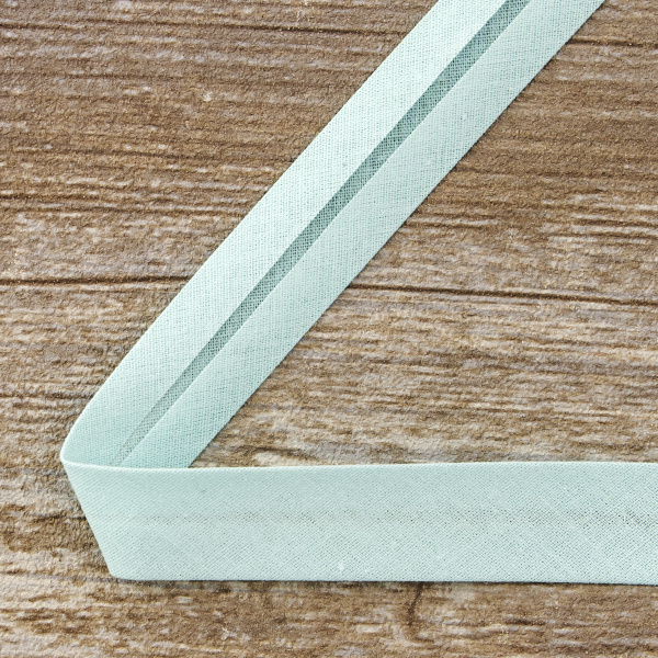 Косая бейка хлопок/полиэстер 20 мм, 25 м, цвет 53, ментоловый. Арт 6120-20мм-53            