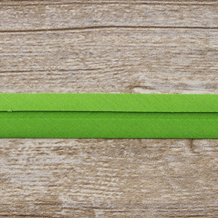 Косая бейка хлопок/полиэстер 20 мм, 25 м, цвет 62, Майская зелень. Арт 6120-20мм-62            