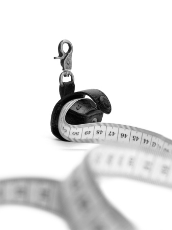 Чехол для сантиметровой ленты "Malmö hook" Black. Арт QB-4708/Black