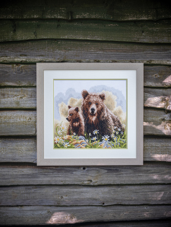 Набор для вышивания "Bears in the woods"  . Арт PN-0194788