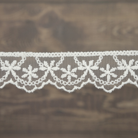 Кружево-вышивка на тюле, 28 мм, цвет молочный, 100% полиэстер, 3,5 м. Арт T-1910.112