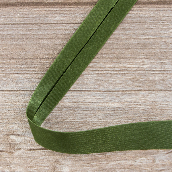 Косая бейка атласная 20 мм, 25 м, цвет 26, хаки темный. Арт 6260-20мм-26            