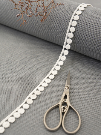 Кружево гипюр, 12 мм, цвет молочный, 100% полиэстер, 4,5 м. Арт G-4634.112