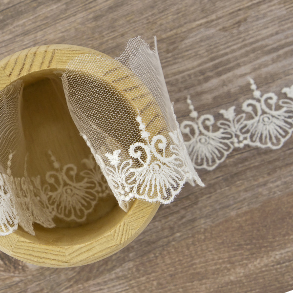 Кружево-вышивка на тюле, 32 мм, 13,50 м. Арт 41690/01