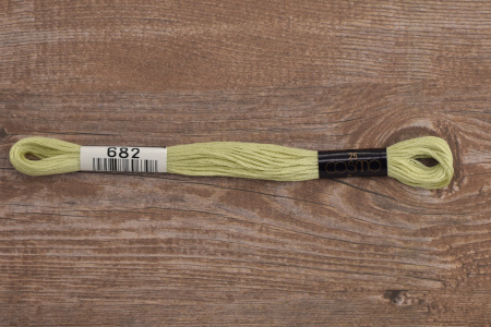 Мулине COSMO однотонный цвет  682   . Арт 25-6/682